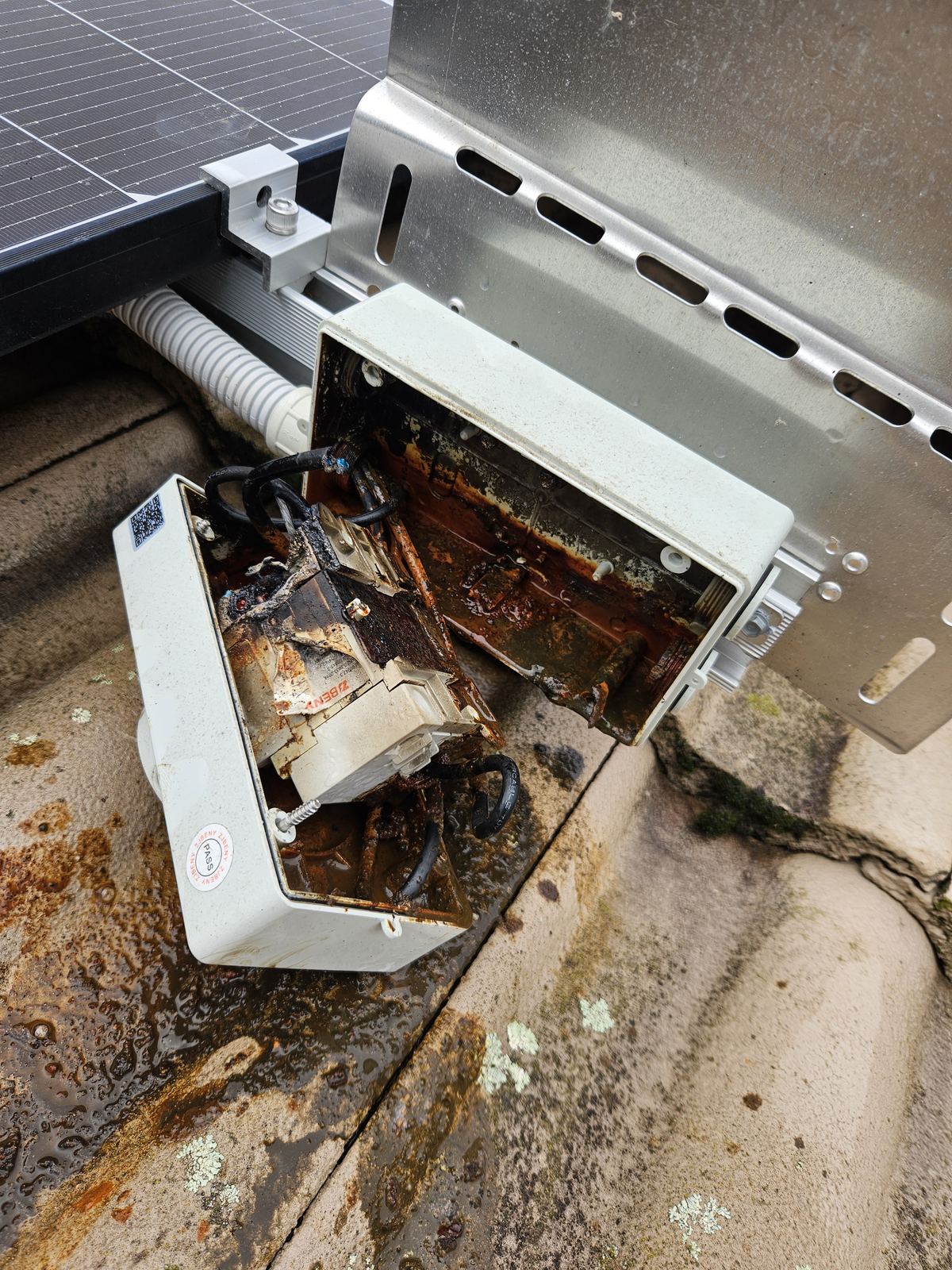 Solar junction box repair and rewiring, South East Suburbs